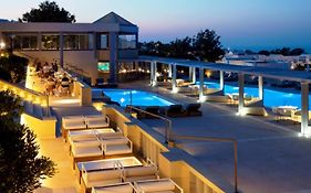 Majestic Hotel Santorini