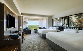 Marriott on The Waterway