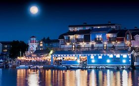 Old Harbor Inn
