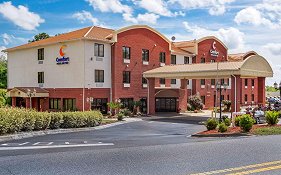 Comfort Inn And Suites Midway Fl
