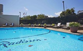 Radisson Hotel New Rochelle Ny