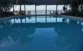 Woodruffs Beach Resort Argao