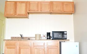 Main Street Lodge And Suites Port Huron