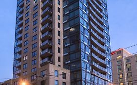 Hotel Blu Vancouver