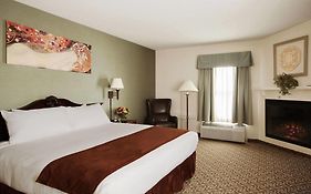 D.hotel Holyoke Ma