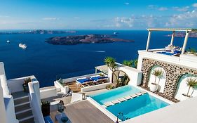 Iconic Hotel Santorini