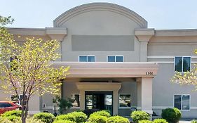 Quality Inn & Suites Ann Arbor Hwy 23 photos Exterior