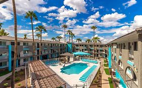 Hospitality Suite Resort Scottsdale Az