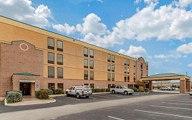 Quality Inn San Antonio Fiesta At Six Flags photos Exterior