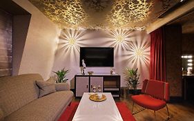 Hotel Megaro London