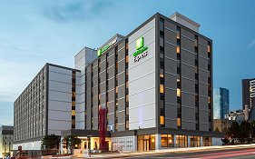 Holiday Inn Express Nashville-Downtown Conference Center, An Ihg Hotel photos Exterior