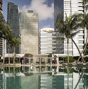 Four Seasons Hotel Miami photos Exterior
