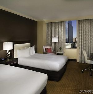 Hilton Minneapolis photos Exterior