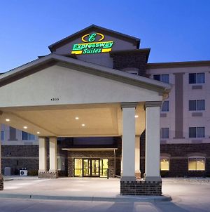 Expressway Suites Fargo photos Exterior