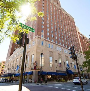 Hilton Milwaukee City Center photos Exterior
