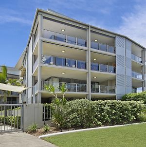 On The Bay Apartments photos Exterior