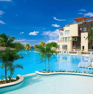 Grand Roatan Caribbean Resort photos Exterior