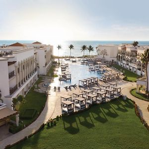 Hilton Playa Del Carmen, An All-Inclusive Adult Only Resort photos Exterior